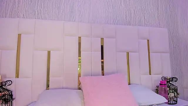 hillary uckerman  online show from 4, 10, 2025