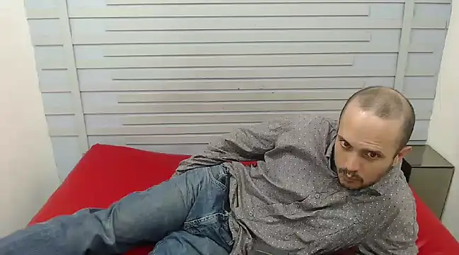 Snapshot of JhonTorres018 chatting on 1, 3, 2025 JhonTorres018 online show from 1, 3, 2025