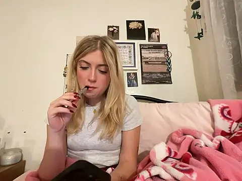 sinfulblonde1 online show from 26, 2, 2025