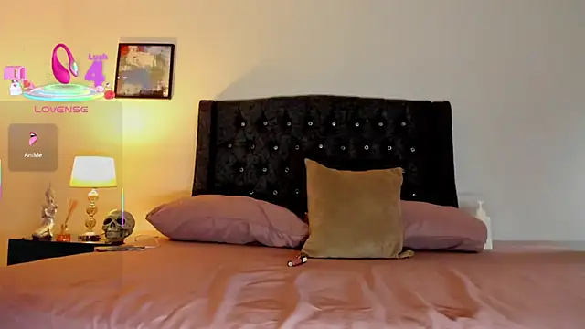 Skay Hot online show from 16, 2, 2025