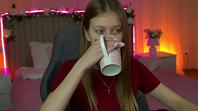 EveMundie online show from 23, 12, 2025