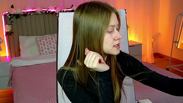 EveMundie online show from 2, 2, 2026