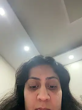 Snapshot of maggie080 chatting on 18, 12, 2025 maggie080 online show from 18, 12, 2025