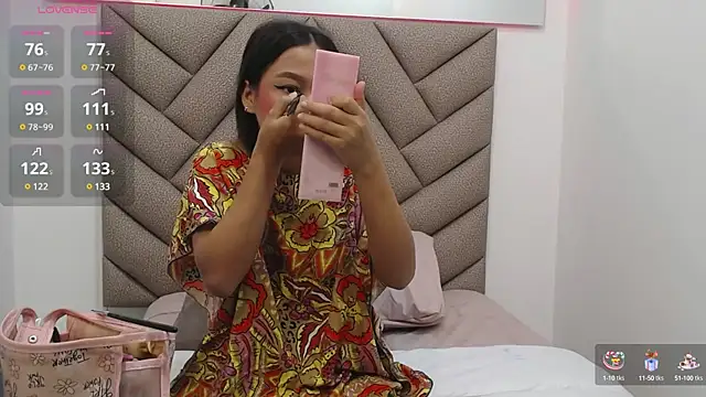 Snapshot of triptikhushi chatting on 28, 2, 2025 triptikhushi online show from 28, 2, 2025