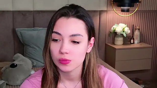 Snapshot of Alice_Deleon chatting on 21, 2, 2025 Alice Deleon online show from 21, 2, 2025