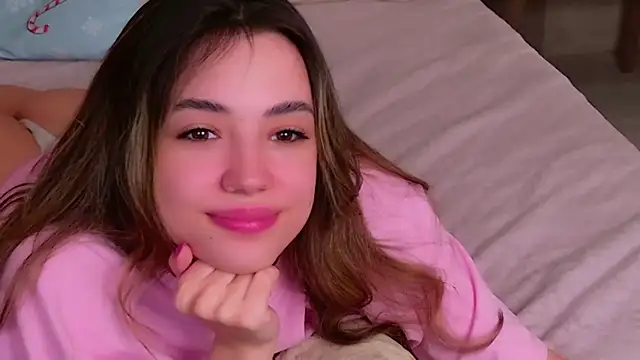 Snapshot of Alice_Deleon chatting on 23, 2, 2025 Alice Deleon online show from 23, 2, 2025