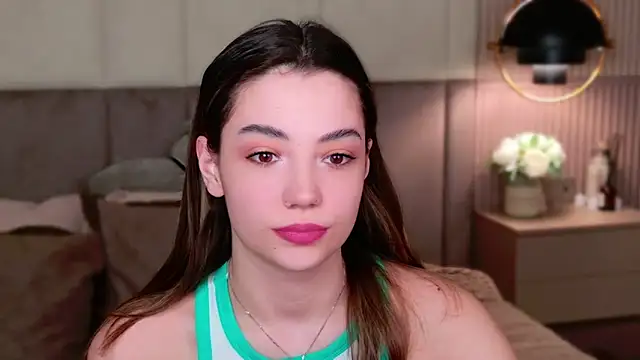 Snapshot of Alice_Deleon chatting on 2, 3, 2025 Alice Deleon online show from 2, 3, 2025