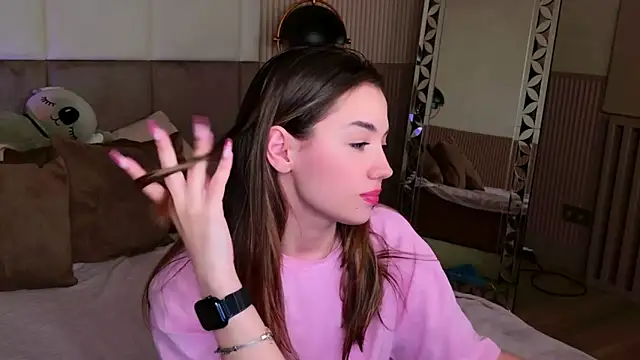 Snapshot of Alice_Deleon chatting on 21, 3, 2025 Alice Deleon online show from 21, 3, 2025