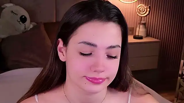 Snapshot of Alice_Deleon chatting on 14, 9, 2025 Alice Deleon online show from 14, 9, 2025