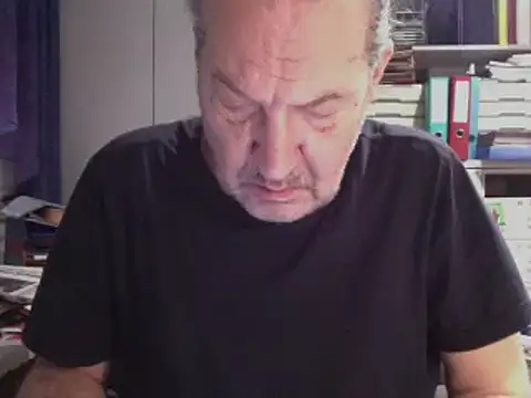 Snapshot of HMStraps01 chatting on 16, 1, 2025 HMStraps01 online show from 16, 1, 2025