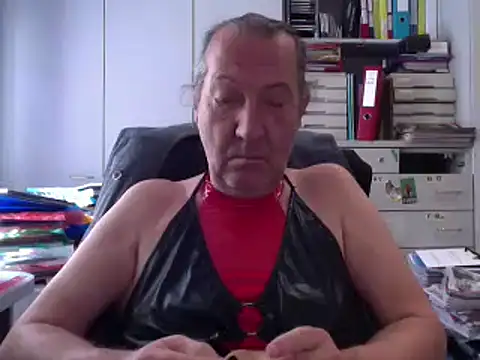 Snapshot of HMStraps01 chatting on 22, 9, 2025 HMStraps01 online show from 22, 9, 2025