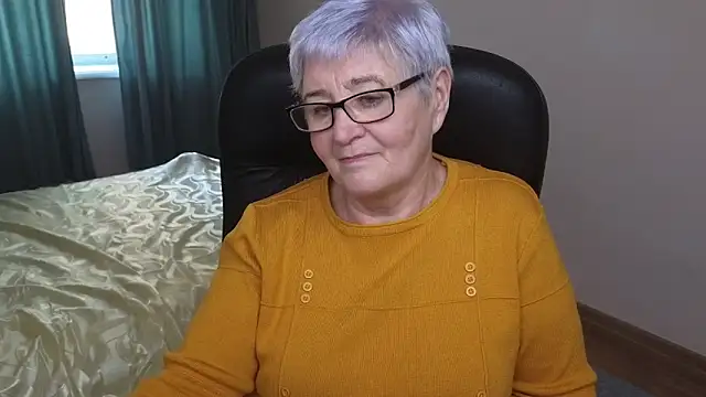 Snapshot of Sandra_Snowflake chatting on 16, 2, 2025 Sandra Snowflake online show from 16, 2, 2025