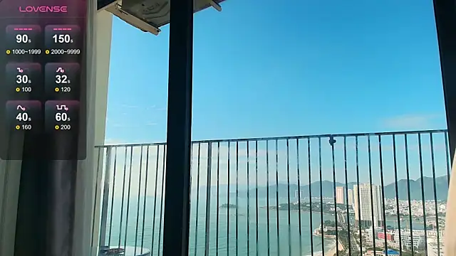 Snapshot of minamoons chatting on 15, 11, 2025 minamoons online show from 15, 11, 2025