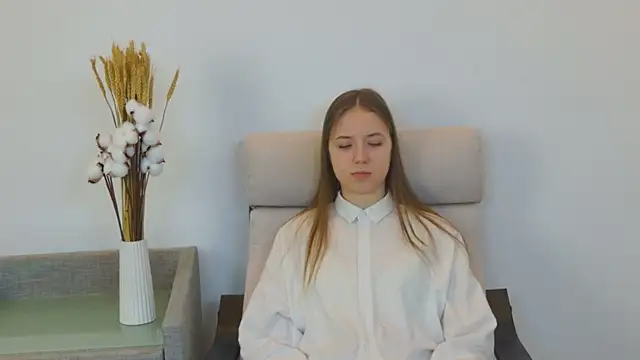 NicoCollard online show from 12, 3, 2025