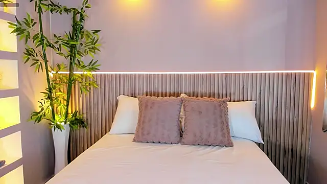 Snapshot of GeorginaReyes chatting on 12, 3, 2025 GeorginaReyes online show from 12, 3, 2025