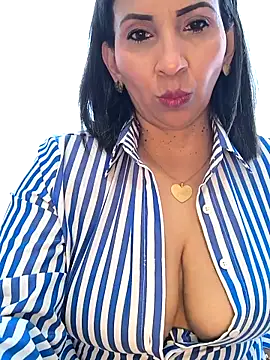 Mrsvictoriaaa online show from 11, 10, 2025