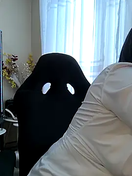 Mrsvictoriaaa online show from 8, 4, 2026