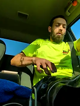 Snapshot of QueenM3 chatting on 4, 10, 2025 QueenM3 online show from 4, 10, 2025