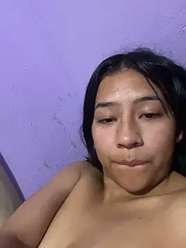 Snapshot of kitty_jets chatting on 3, 3, 2025 kitty jets online show from 3, 3, 2025