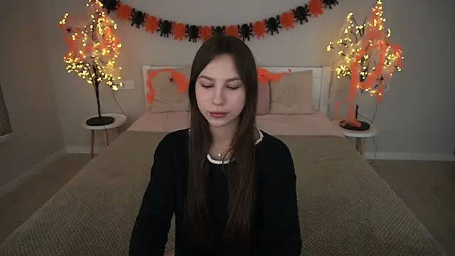 Snapshot of PaigePrado chatting on 22, 10, 2025 PaigePrado online show from 22, 10, 2025