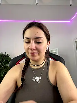 AshleySkott  online show from 6, 10, 2025