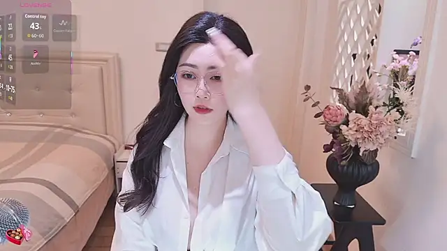 Snapshot of Tingdie chatting on 30, 11, 2025 Tingdie online show from 30, 11, 2025