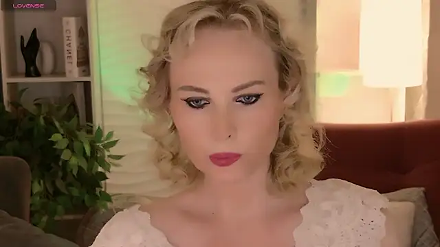 Snapshot of Sandra_Kind chatting on 27, 6, 2026 Sandra Kind online show from 27, 6, 2026