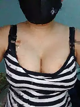 Snapshot of DesiLeela chatting on 31, 7, 2026 DesiLeela online show from 31, 7, 2026