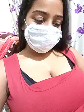 COZY ROZI online show from 18, 9, 2025