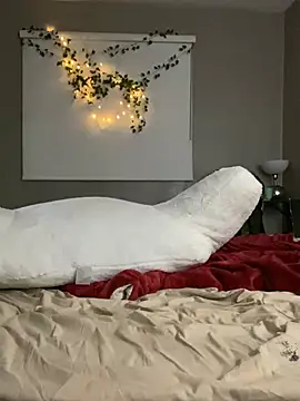 Snapshot of PersianCream77 chatting on 21, 2, 2025 PersianCream77 online show from 21, 2, 2025