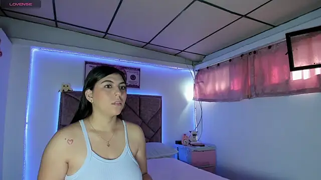 Cristal Smith20 online show from 13, 11, 2025