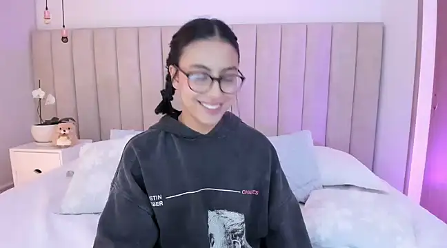 Snapshot of miss_martiina chatting on 14, 3, 2025 miss martiina online show from 14, 3, 2025