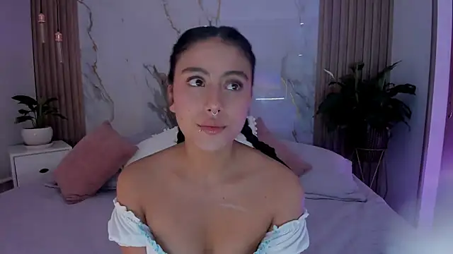 Snapshot of miss_martiina chatting on 26, 10, 2025 miss martiina online show from 26, 10, 2025