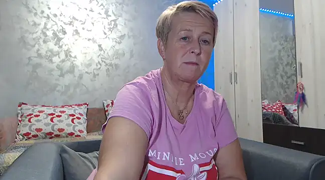 RosesandLillies online show from 24, 1, 2025