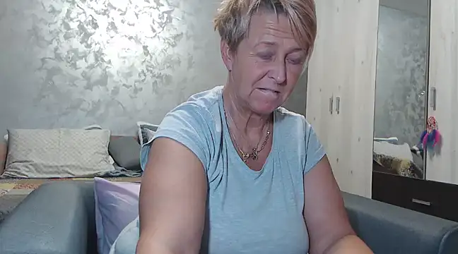 RosesandLillies online show from 5, 2, 2025