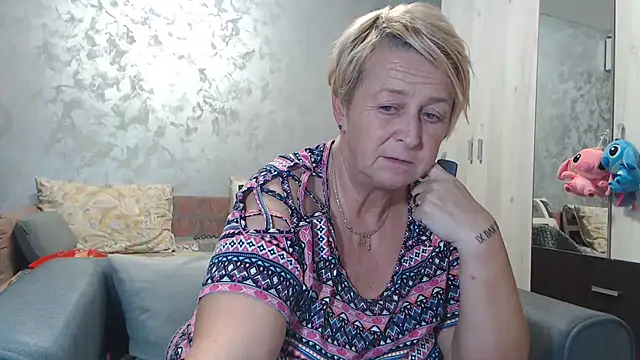 RosesandLillies online show from 20, 10, 2025