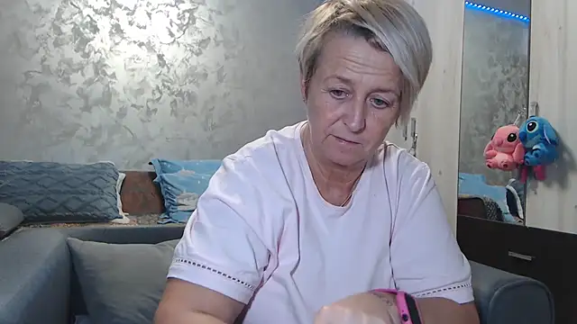 RosesandLillies online show from 6, 2, 2026