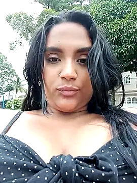 victoria roussee online show from 7, 3, 2025