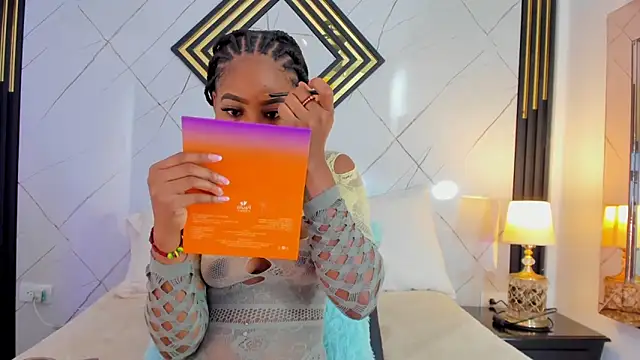 EmilyDiaaz online show from 30, 10, 2025