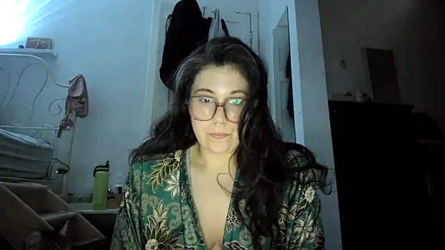 Rosiee69  online show from 23, 2, 2025