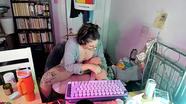 Rosiee69  online show from 9, 11, 2025