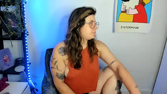 Rosiee69  online show from 27, 7, 2026