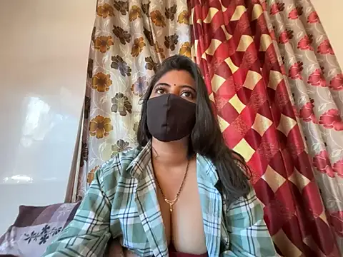 Snapshot of okbent chatting on 3, 11, 2025 okbent online show from 3, 11, 2025