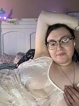 Snapshot of HTXBELLE chatting on 1, 3, 2025 HTXBELLE online show from 1, 3, 2025