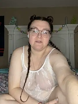 Snapshot of HTXBELLE chatting on 8, 3, 2025 HTXBELLE online show from 8, 3, 2025