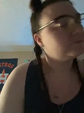 Snapshot of HTXBELLE chatting on 9, 3, 2025 HTXBELLE online show from 9, 3, 2025