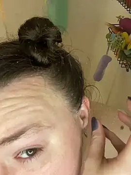 Snapshot of HTXBELLE chatting on 12, 3, 2025 HTXBELLE online show from 12, 3, 2025