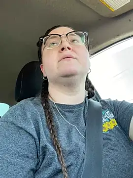 Snapshot of HTXBELLE chatting on 12, 3, 2025 HTXBELLE online show from 12, 3, 2025