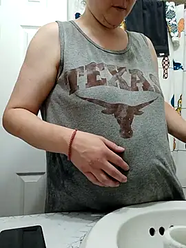 Snapshot of HTXBELLE chatting on 18, 10, 2025 HTXBELLE online show from 18, 10, 2025