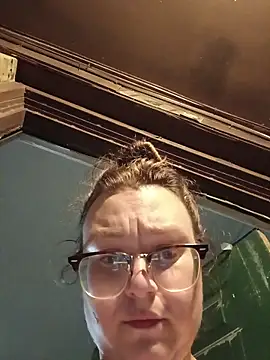 Snapshot of HTXBELLE chatting on 24, 10, 2025 HTXBELLE online show from 24, 10, 2025